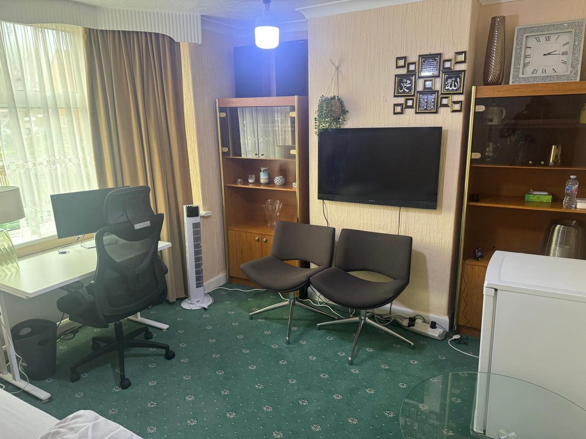 Room Canvey Island Екстериор снимка